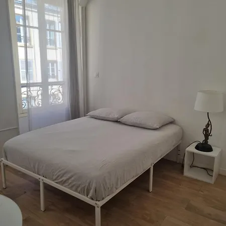 Chambre privée - Vue Tour Eiffel-3